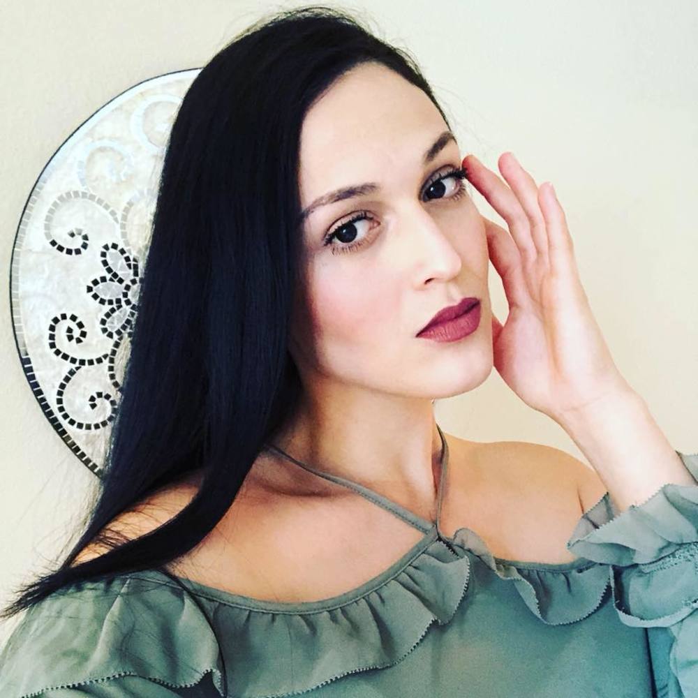 Meet your Posher, Daniela